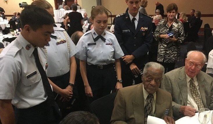 Read more about the article Touching Moment with WWII Veterans and Teen Cadets at the MO ESGR Dinner